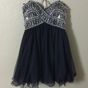 NWT. Gorgeous Blue Strapless Dress 💙